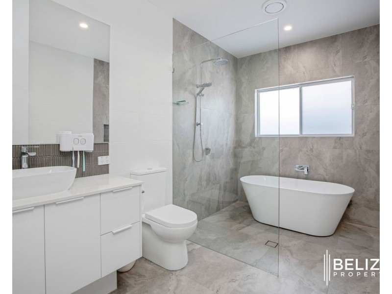 69 Harbour Boulevard, Jacobs Well QLD 4208