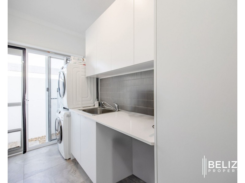 69 Harbour Boulevard, Jacobs Well QLD 4208