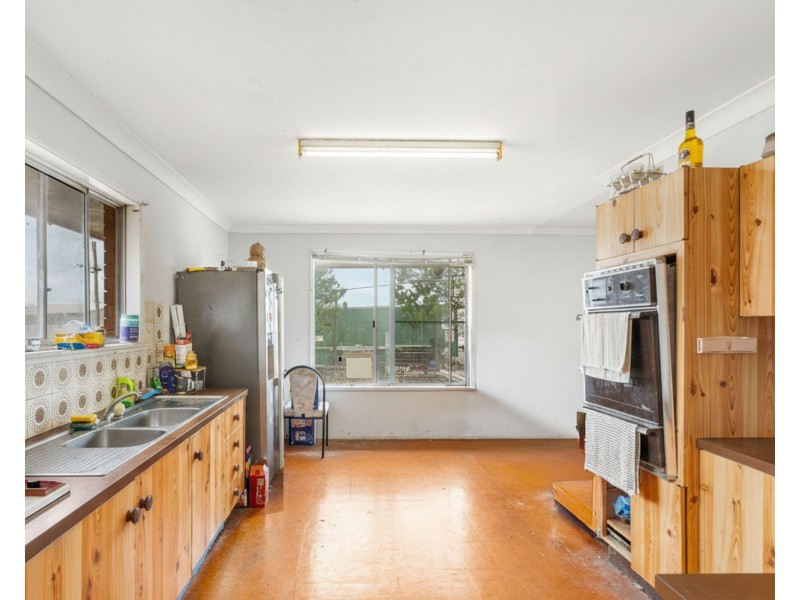 7 Kleinschmidt Road, Steiglitz QLD 4207