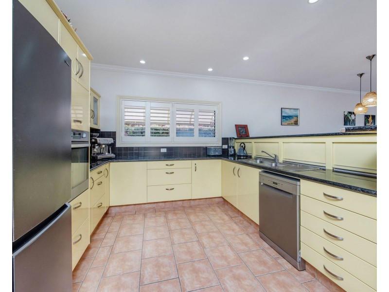 34 Royal Palm Drive, Steiglitz QLD 4207