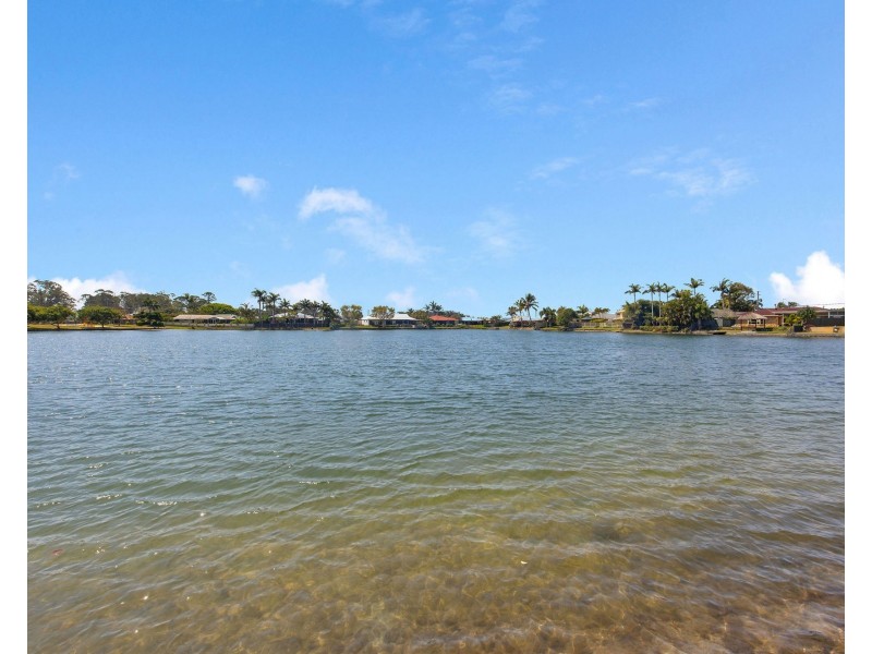 34 Royal Palm Drive, Steiglitz QLD 4207