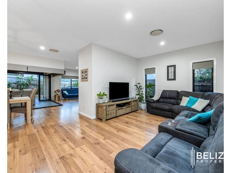 26 Ravensbourne Circuit, Waterford QLD 4133