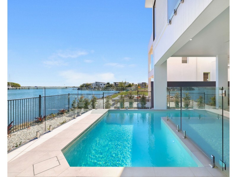 60 Marina Parade, Jacobs Well QLD 4208