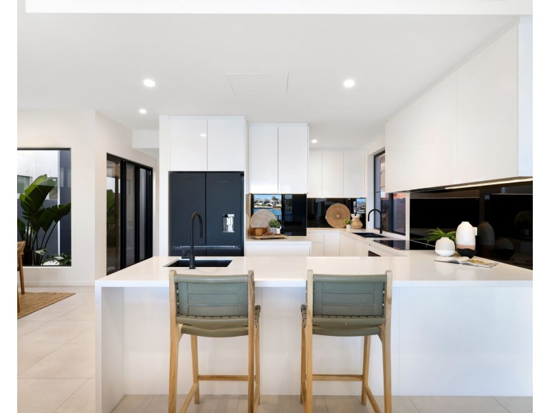 60 Marina Parade, Jacobs Well QLD 4208