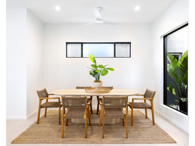 60 Marina Parade, Jacobs Well QLD 4208