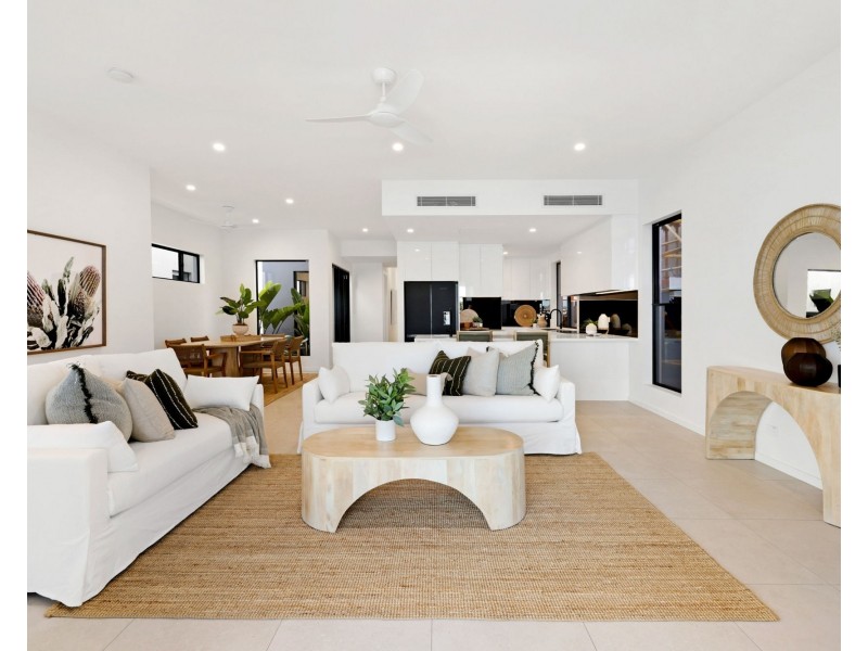 60 Marina Parade, Jacobs Well QLD 4208