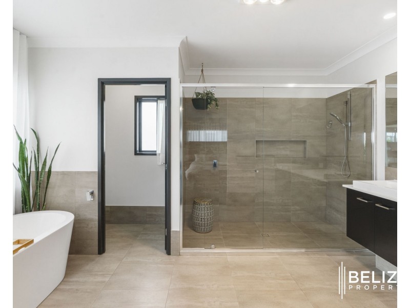 23 Paradise Parade, Jacobs Well QLD 4208