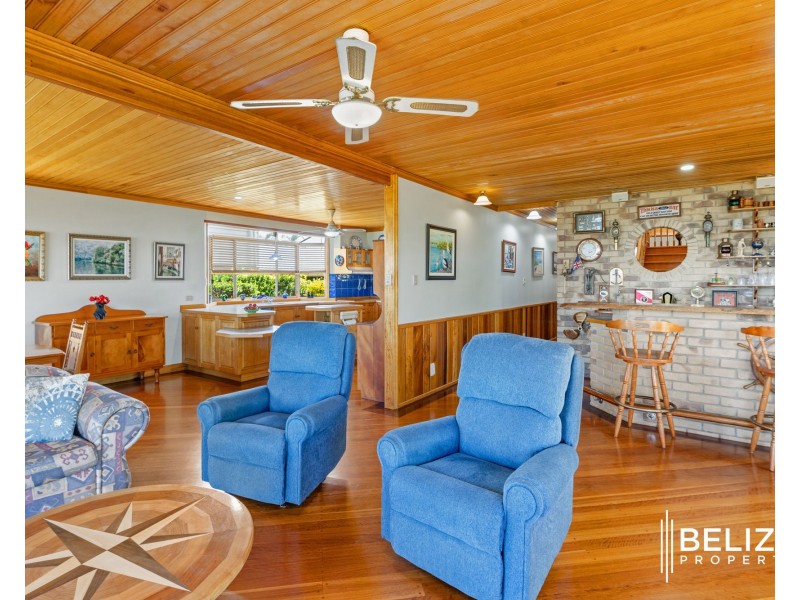 48 Warana Avenue, Steiglitz QLD 4207