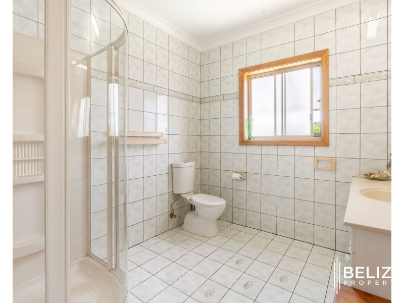 48 Warana Avenue, Steiglitz QLD 4207