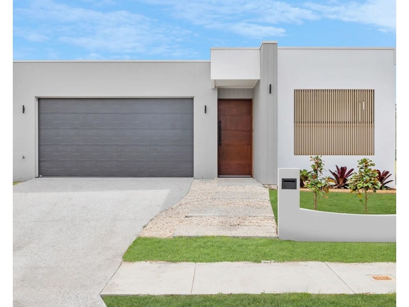 77 Harbour Boulevard, Jacobs Well QLD 4208