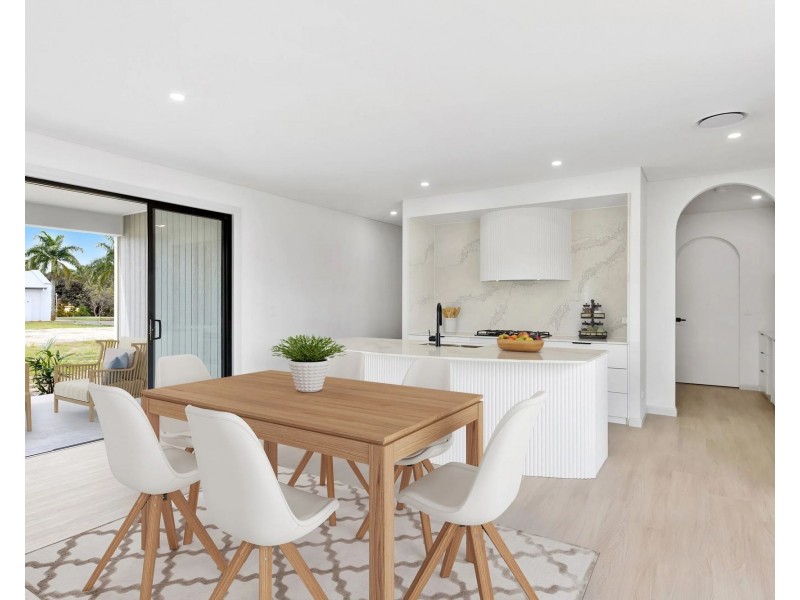 77 Harbour Boulevard, Jacobs Well QLD 4208