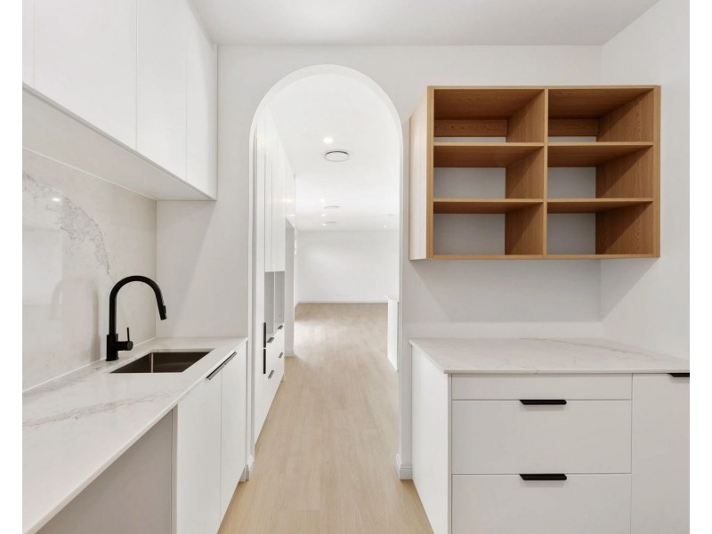 77 Harbour Boulevard, Jacobs Well QLD 4208