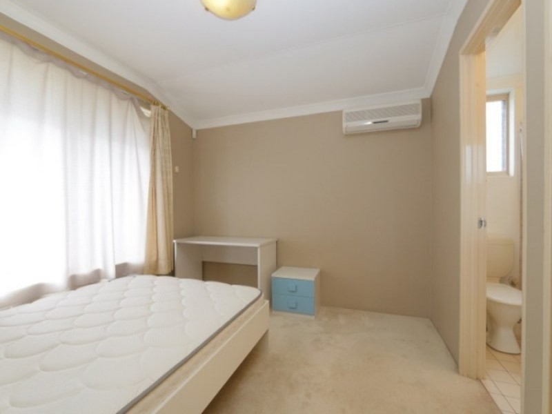 48 McLean Road, Canning Vale WA 6155