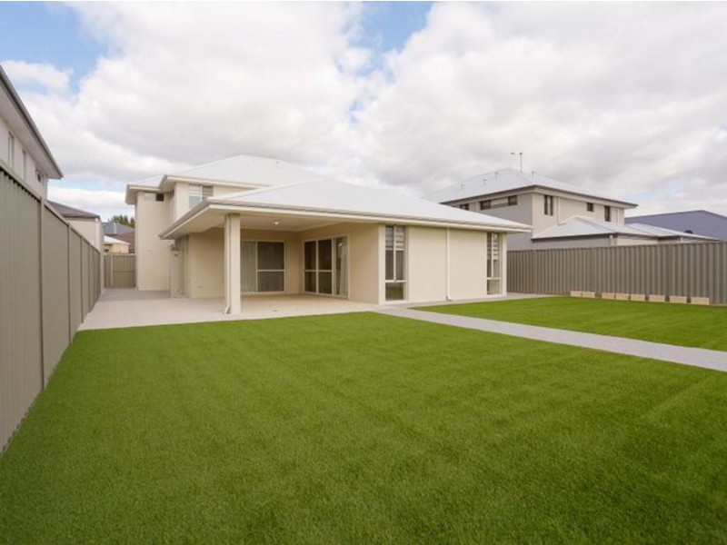 21 Chambri Chase, Success WA 6164