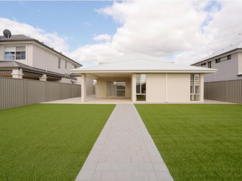 21 Chambri Chase, Success WA 6164