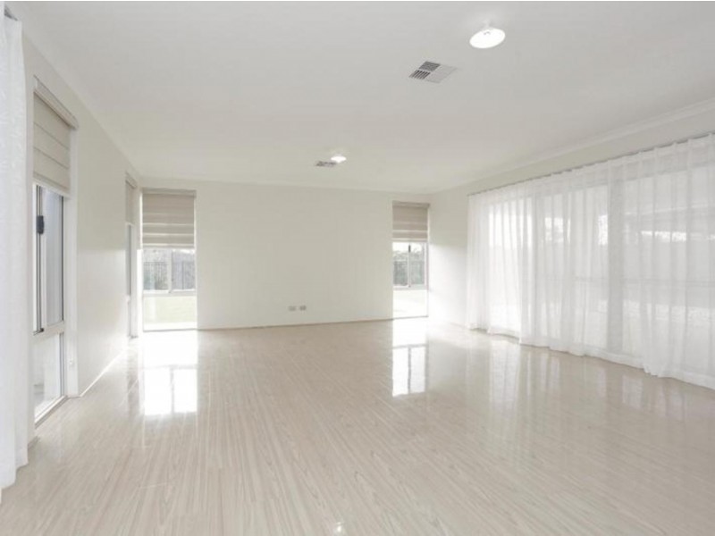 21 Chambri Chase, Success WA 6164