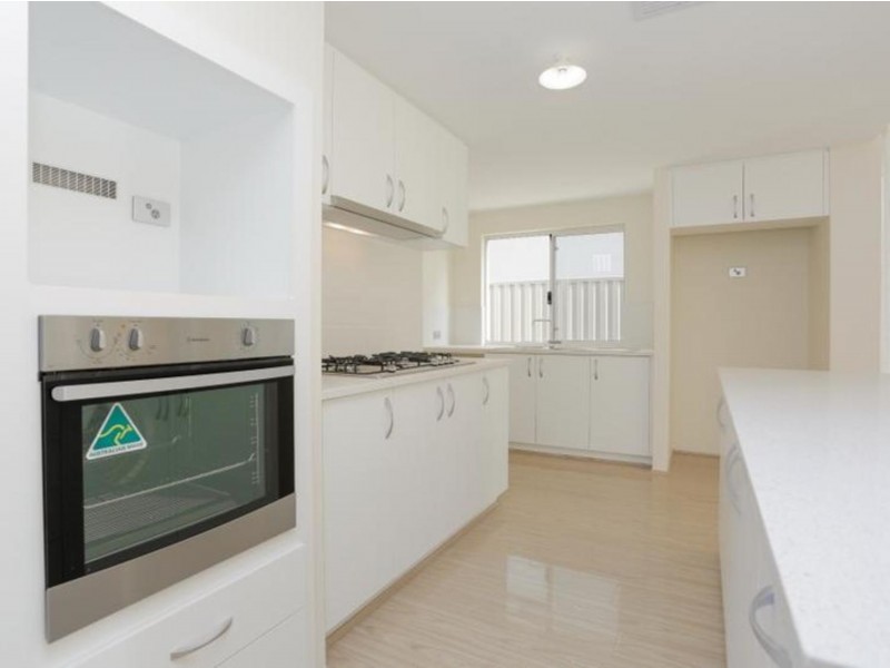 21 Chambri Chase, Success WA 6164