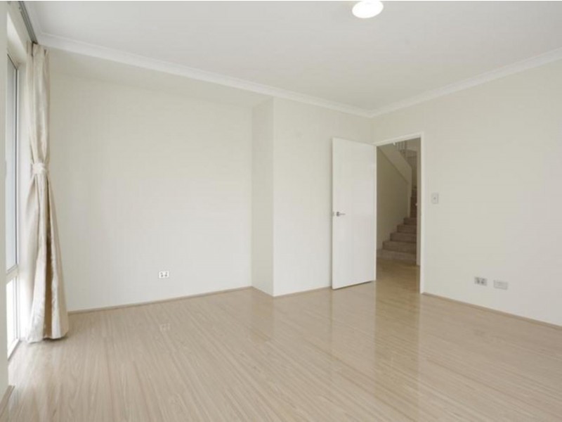 21 Chambri Chase, Success WA 6164