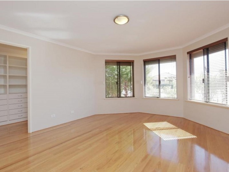 217 Amherst Road, Canning Vale WA 6155