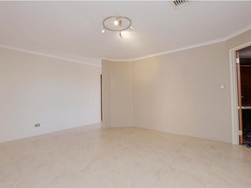 217 Amherst Road, Canning Vale WA 6155