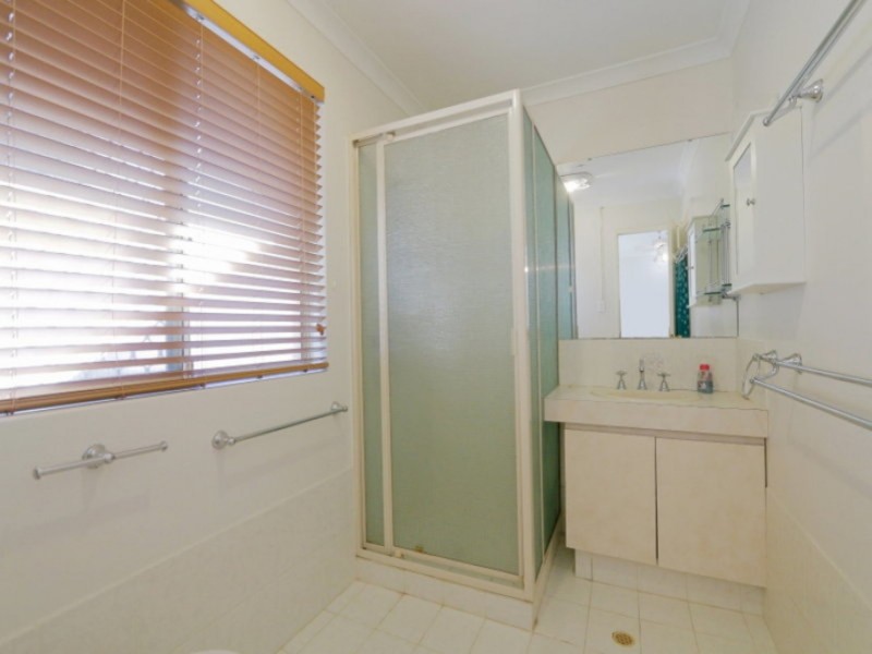 27 Green Croft Gardens, Leeming WA 6149