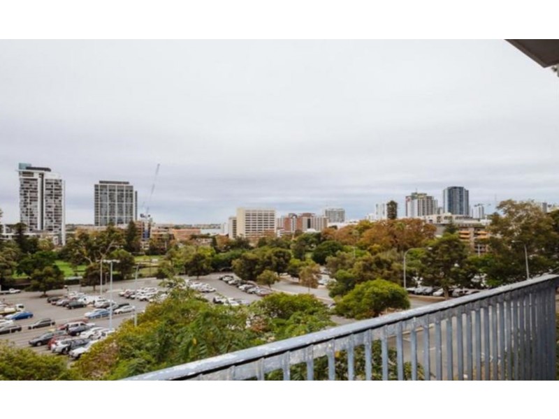 35/38-42 Waterloo Crescent, East Perth WA 6004
