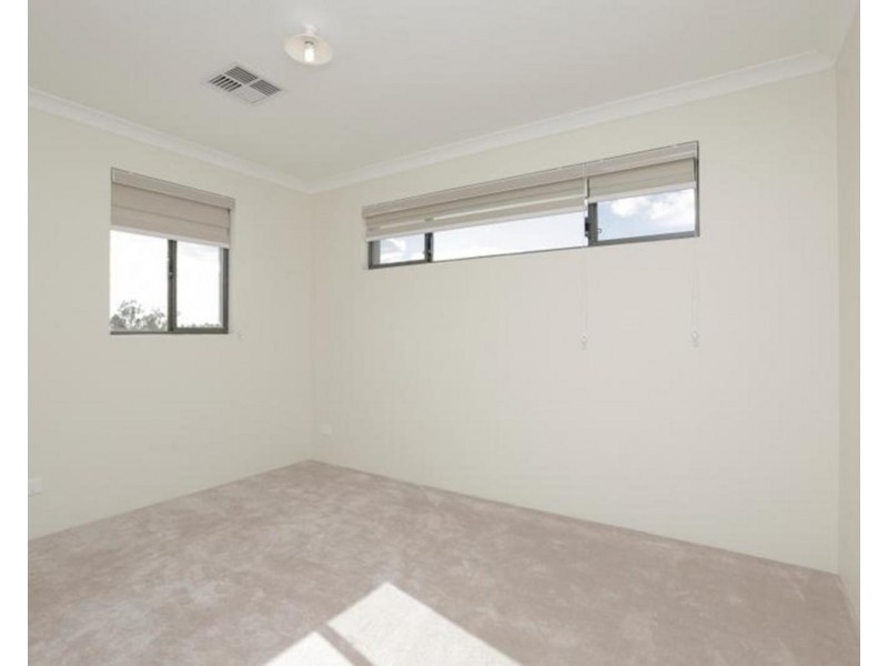 19 Chambri Chase, Success WA 6164