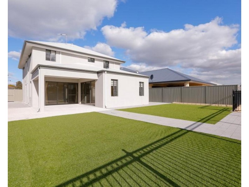19 Chambri Chase, Success WA 6164