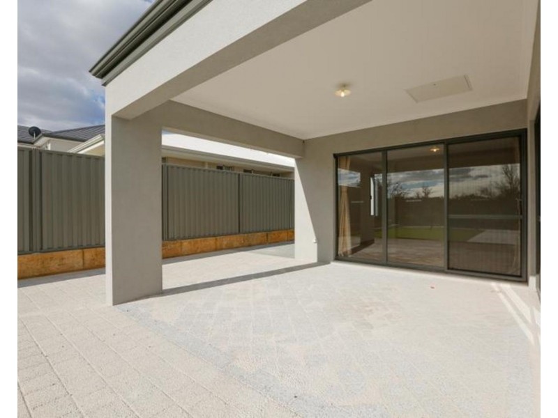 19 Chambri Chase, Success WA 6164