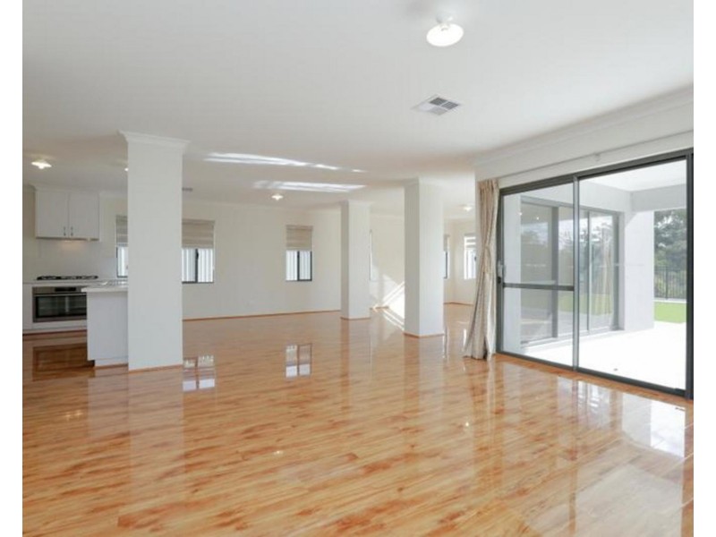 19 Chambri Chase, Success WA 6164
