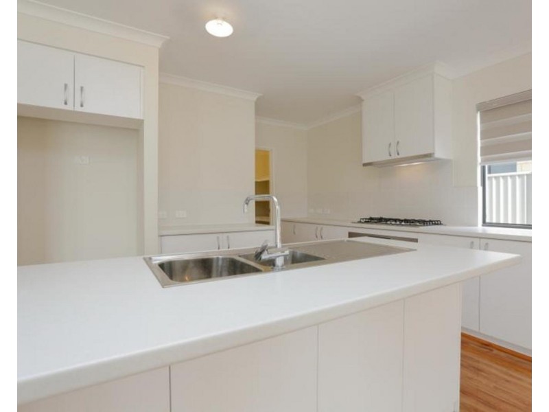19 Chambri Chase, Success WA 6164