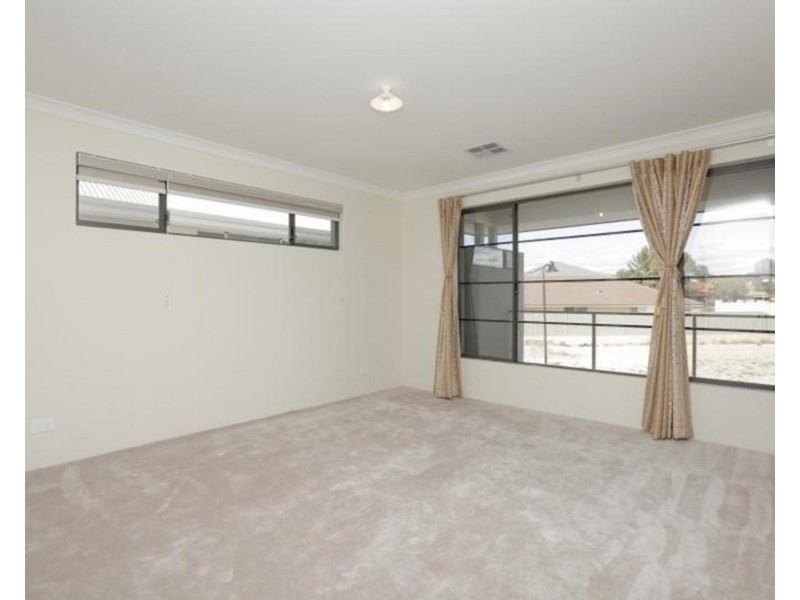 19 Chambri Chase, Success WA 6164