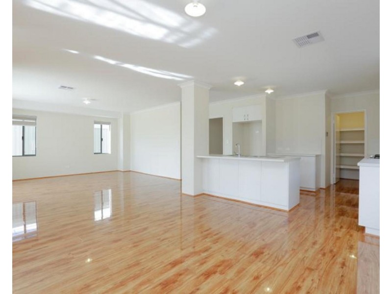 19 Chambri Chase, Success WA 6164