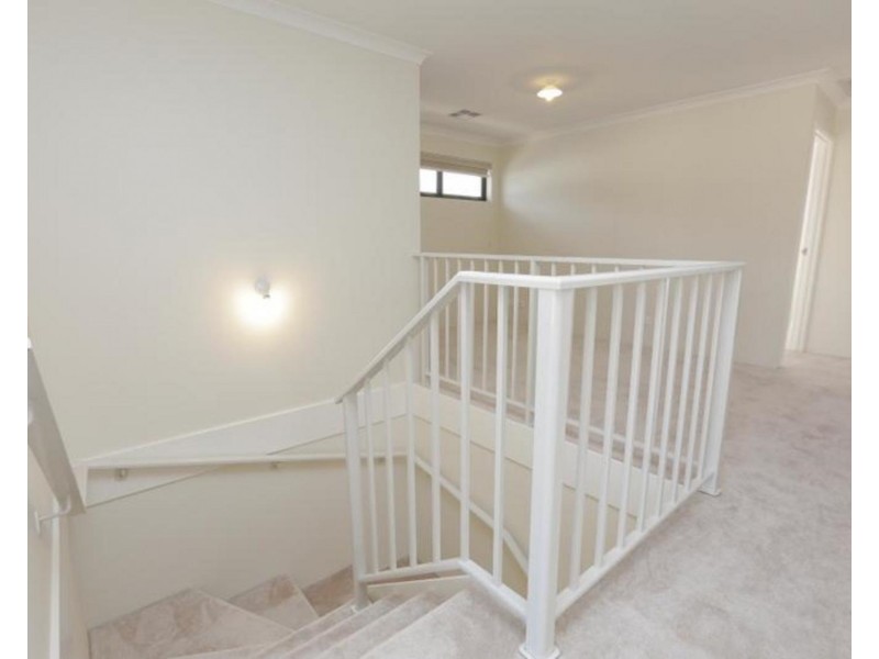 19 Chambri Chase, Success WA 6164