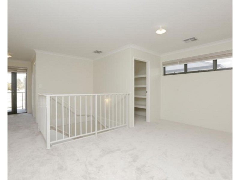 19 Chambri Chase, Success WA 6164
