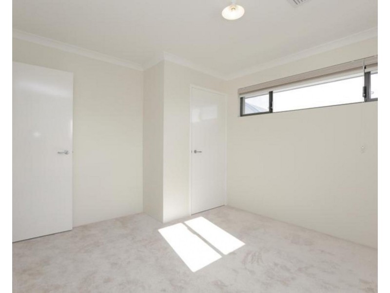 19 Chambri Chase, Success WA 6164