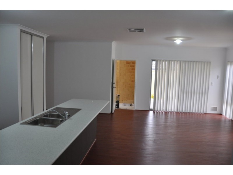 16C Hill View Terrace, St James WA 6102