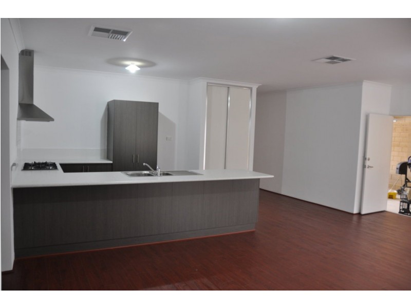 16C Hill View Terrace, St James WA 6102