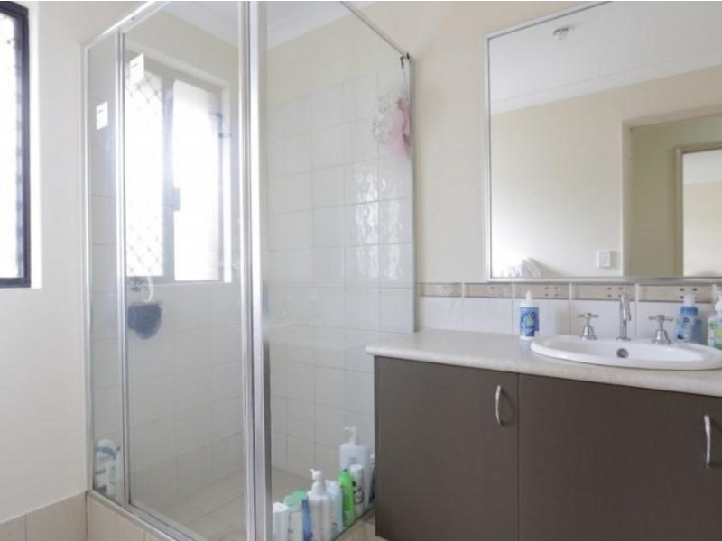 2/181 Manning Road, Bentley WA 6102