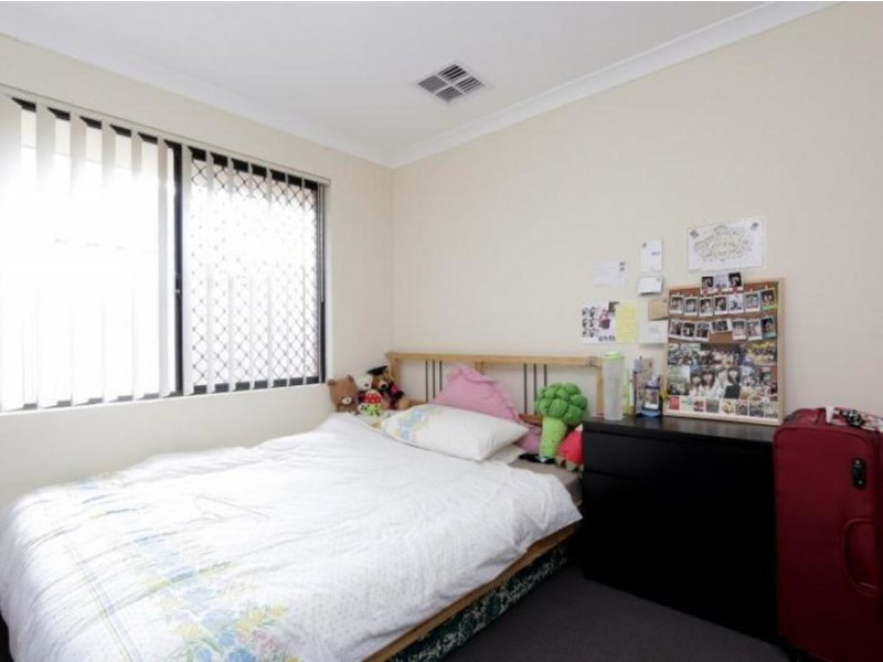 2/181 Manning Road, Bentley WA 6102