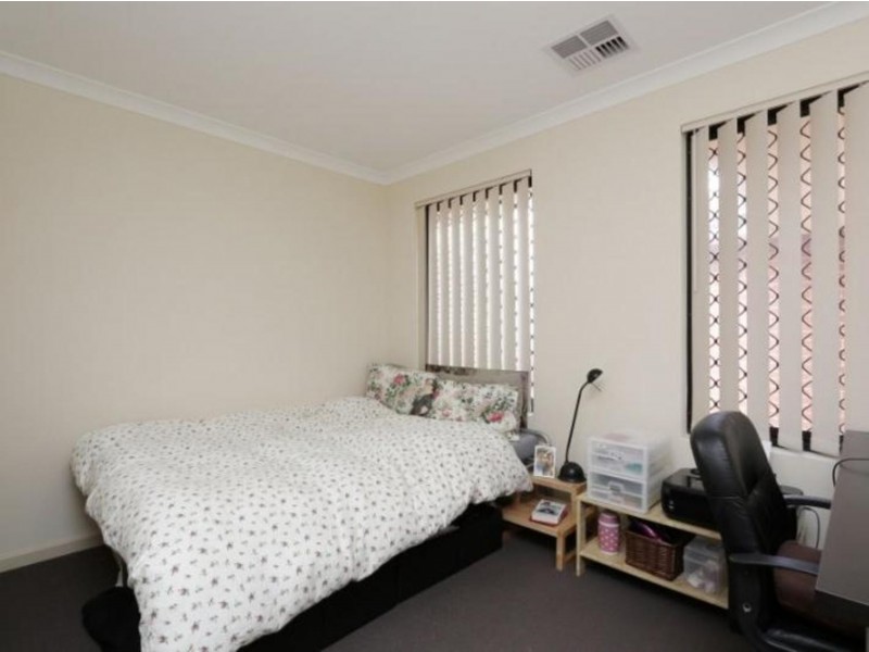 2/181 Manning Road, Bentley WA 6102