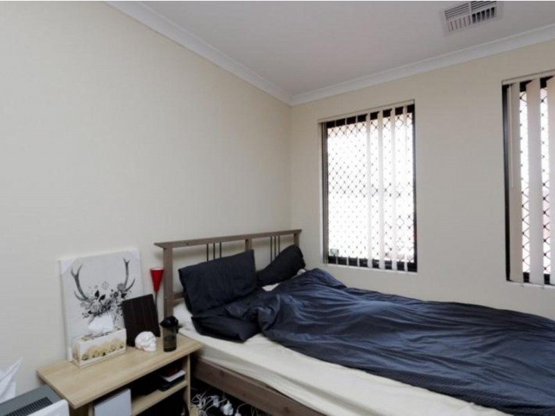 2/181 Manning Road, Bentley WA 6102