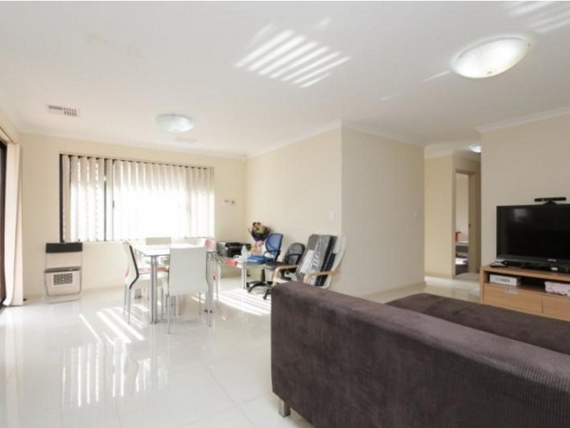 2/181 Manning Road, Bentley WA 6102