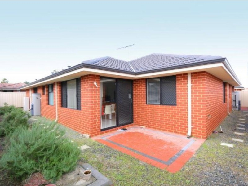 2/181 Manning Road, Bentley WA 6102