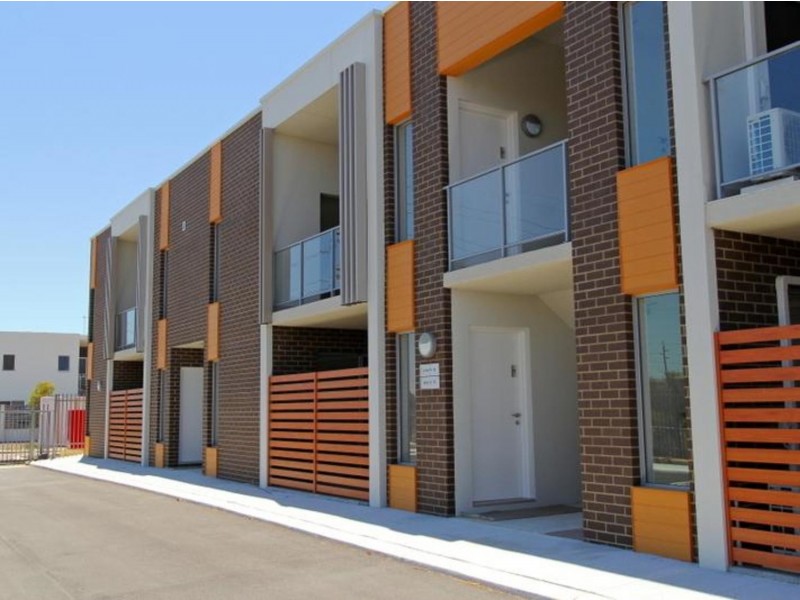 42/16 Grey Street, Cannington WA 6107
