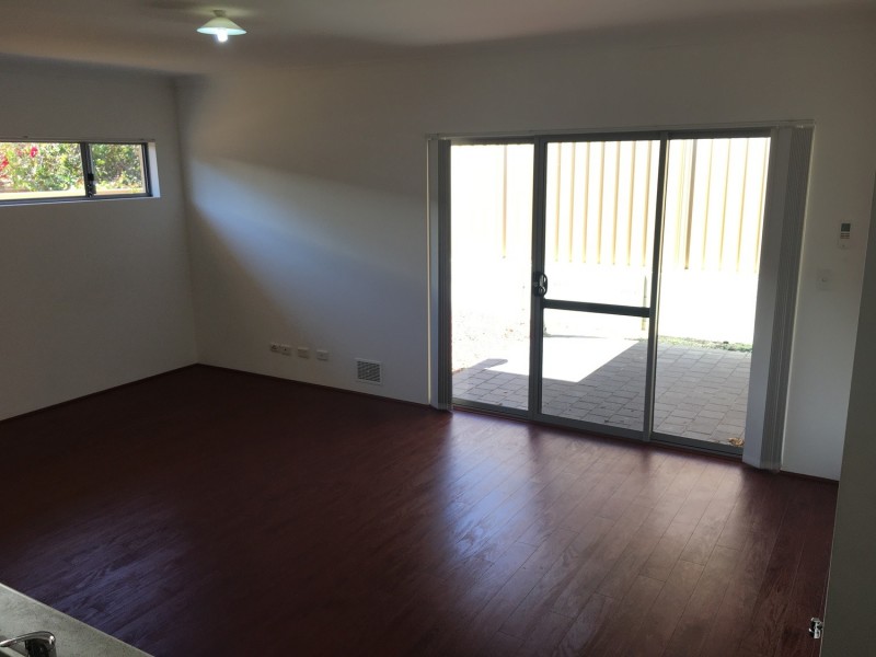 1/16 Hill View Terrace, St James WA 6102