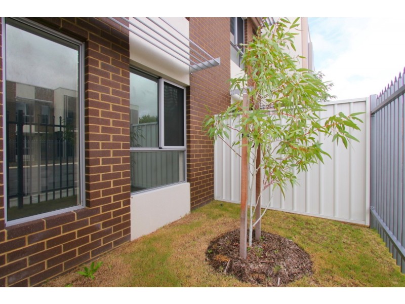 64/16 Grey Street, Cannington WA 6107