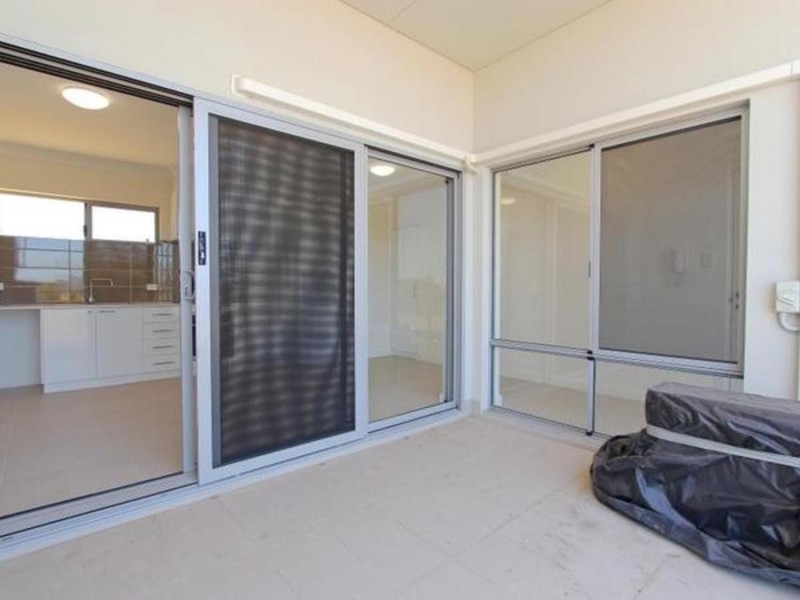 2/28 Bent Street, Cannington WA 6107