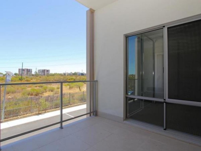 2/28 Bent Street, Cannington WA 6107