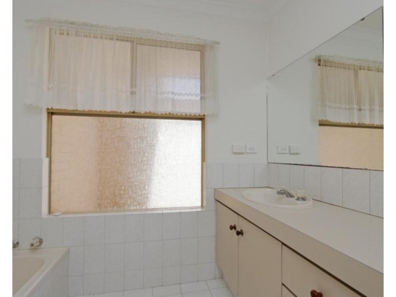 33A Chester Avenue, Dianella WA 6059